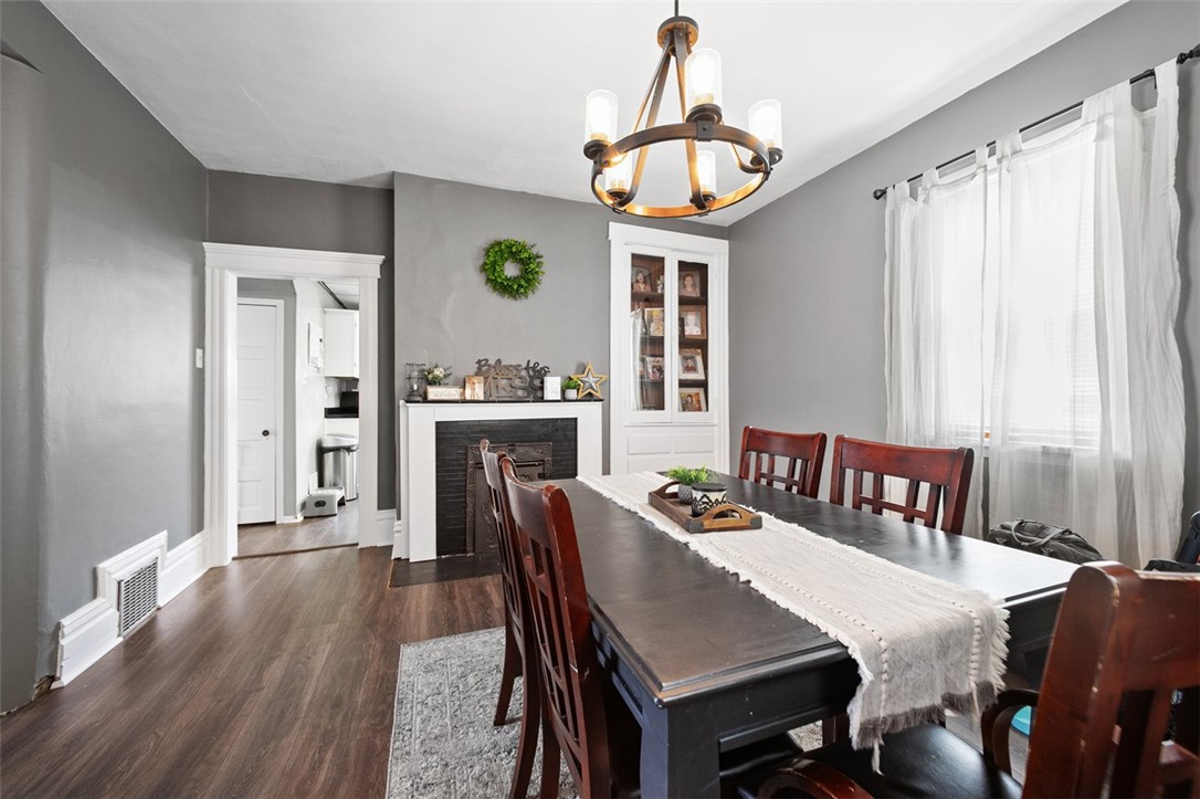 Connellsville, Pennsylvania 15425, United States, 3 Bedrooms Bedrooms, ,2 BathroomsBathrooms,Residential,Pending,158988