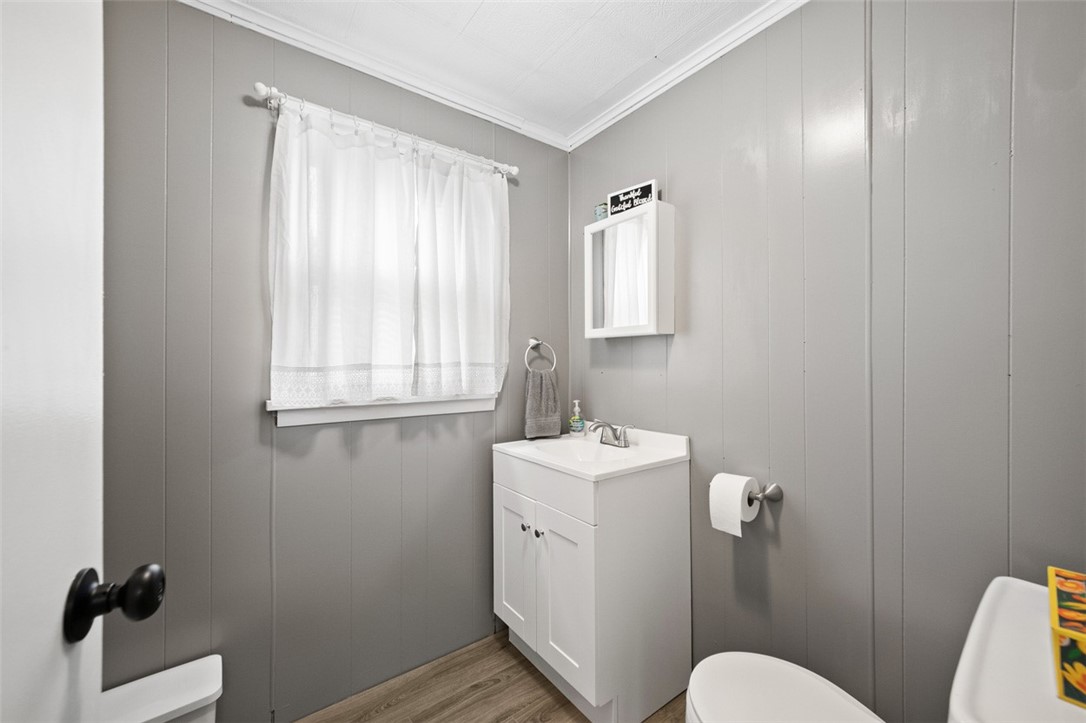 Connellsville, Pennsylvania 15425, United States, 3 Bedrooms Bedrooms, ,2 BathroomsBathrooms,Residential,Pending,158988