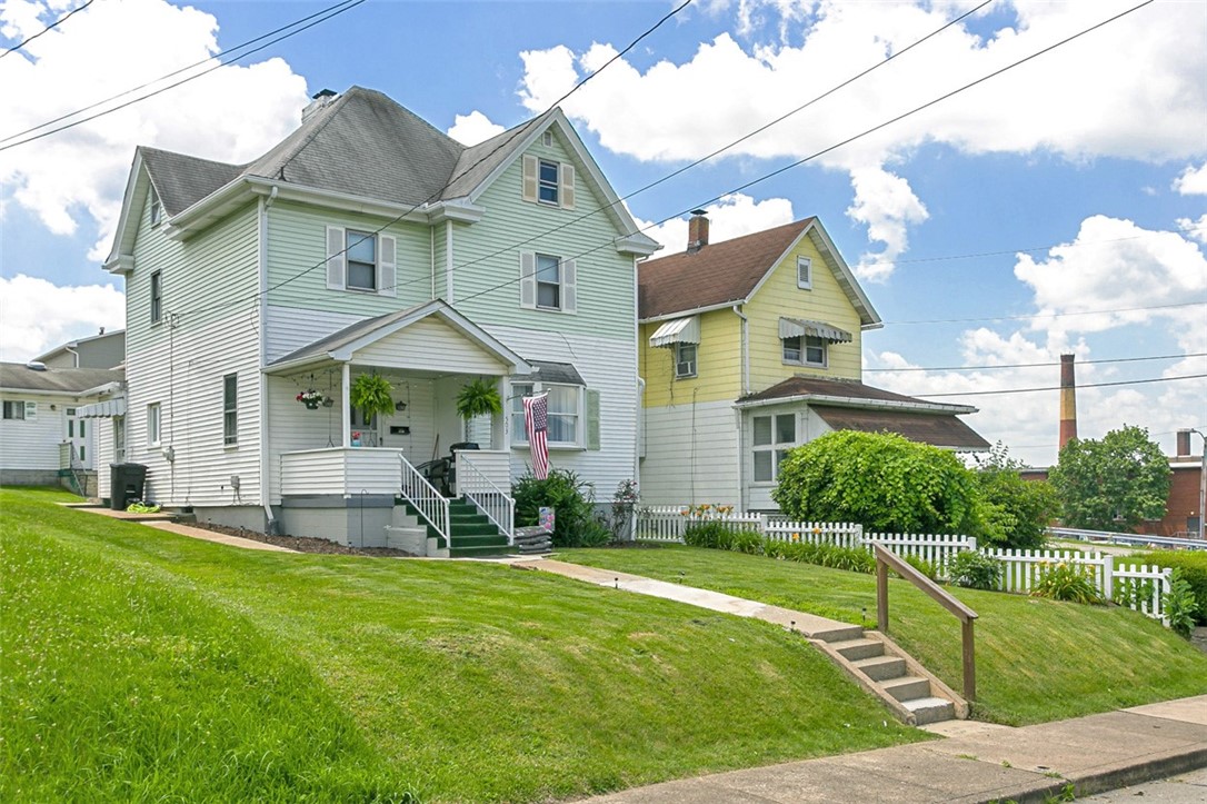 Connellsville, Pennsylvania 15425, United States, 3 Bedrooms Bedrooms, ,2 BathroomsBathrooms,Residential,Pending,158988