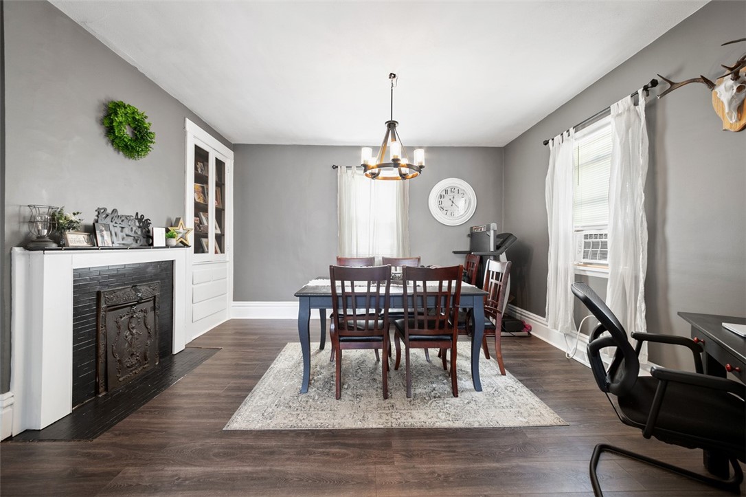 Connellsville, Pennsylvania 15425, United States, 3 Bedrooms Bedrooms, ,2 BathroomsBathrooms,Residential,Pending,158988