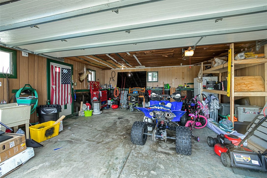 Connellsville, Pennsylvania 15425, United States, 3 Bedrooms Bedrooms, ,2 BathroomsBathrooms,Residential,Pending,158988