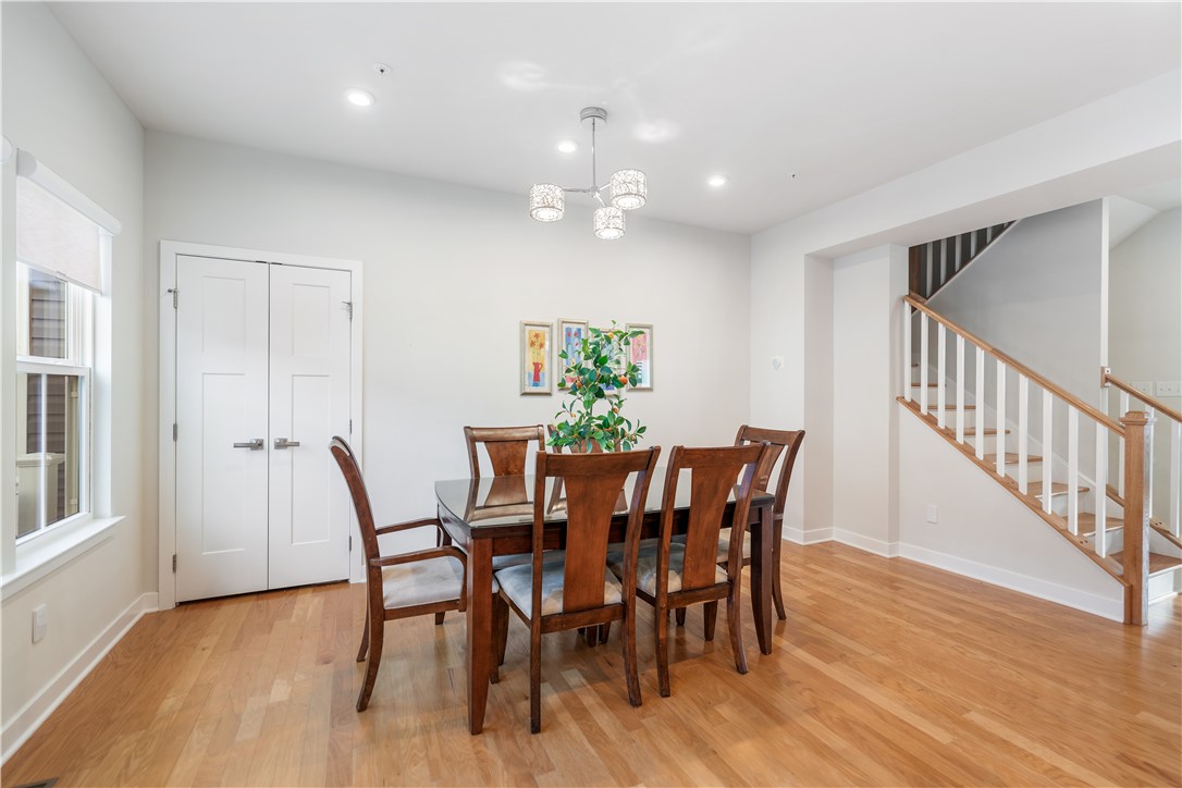 Cranberry Twp, Pennsylvania 16066, United States, 3 Bedrooms Bedrooms, ,3 BathroomsBathrooms,Residential,Contingent,77027