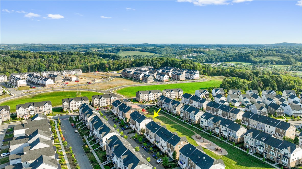 Cranberry Twp, Pennsylvania 16066, United States, 3 Bedrooms Bedrooms, ,3 BathroomsBathrooms,Residential,Contingent,77027