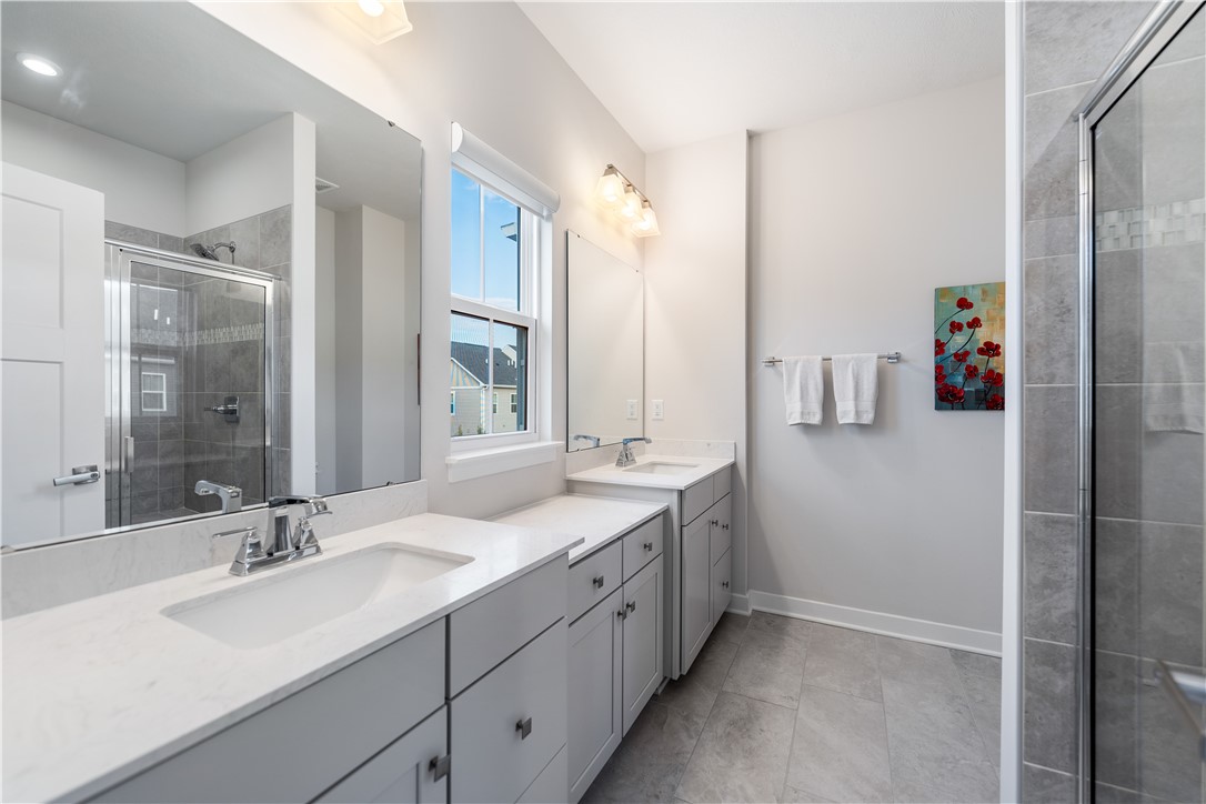 Cranberry Twp, Pennsylvania 16066, United States, 3 Bedrooms Bedrooms, ,3 BathroomsBathrooms,Residential,Contingent,77027