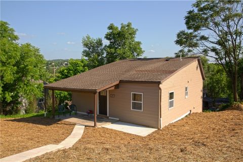 Photo of 387 W Wylie Ave, Washington, PA 15301 (MLS # 1763053)
