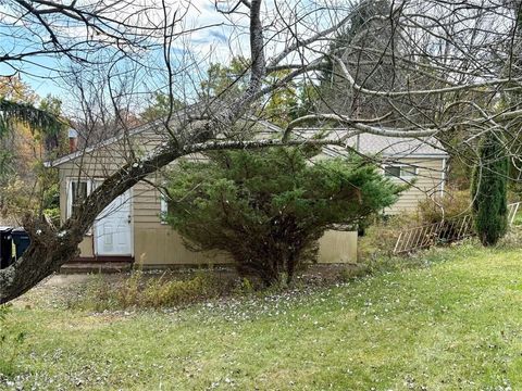 589 Hookstown Grade Rd Moon/Crescent Twp PA 15108