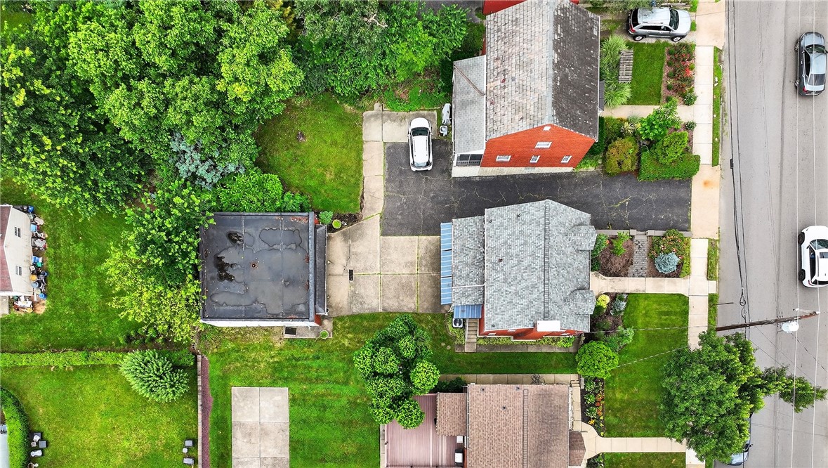 Ingram, Pennsylvania 15205, United States, 3 Bedrooms Bedrooms, ,2 BathroomsBathrooms,Residential,Active,168065