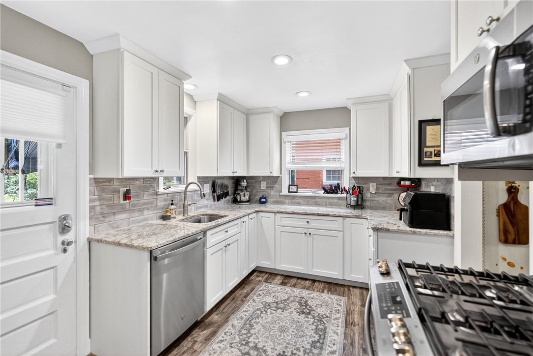 Ingram, Pennsylvania 15205, United States, 3 Bedrooms Bedrooms, ,2 BathroomsBathrooms,Residential,Active,168065