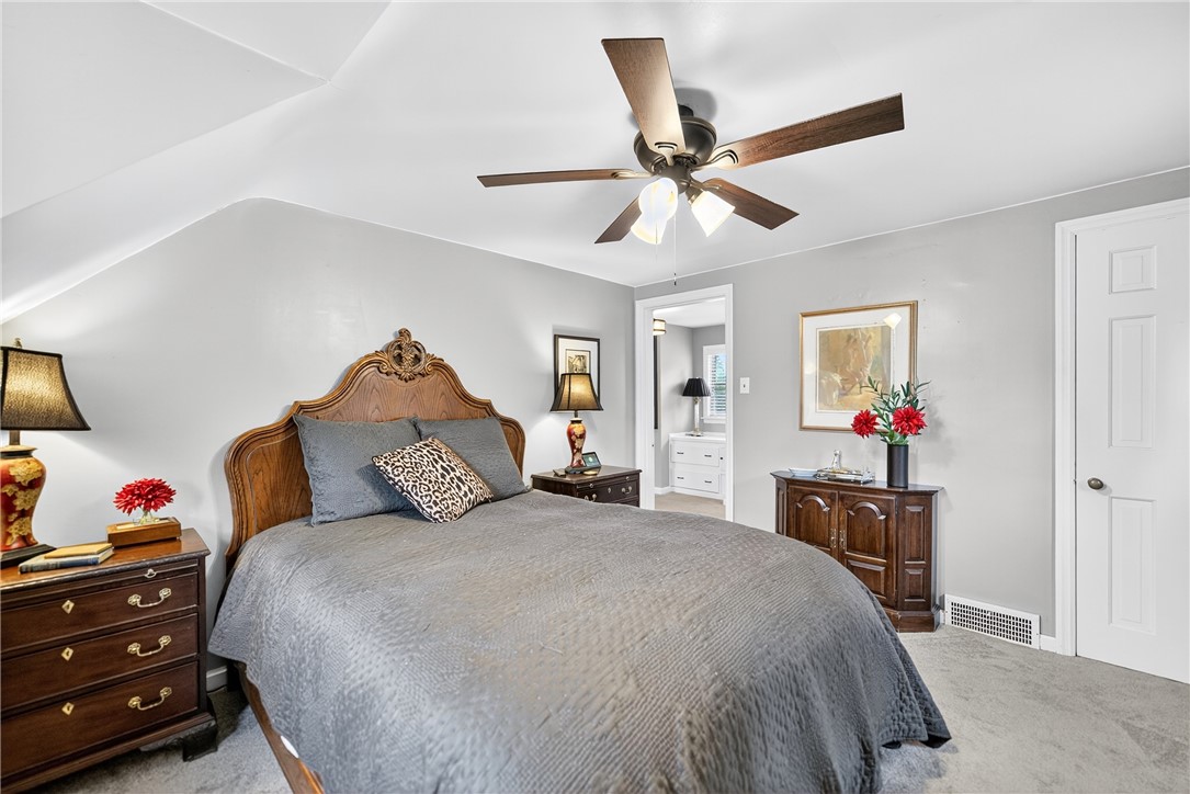 Ingram, Pennsylvania 15205, United States, 3 Bedrooms Bedrooms, ,2 BathroomsBathrooms,Residential,Active,168065