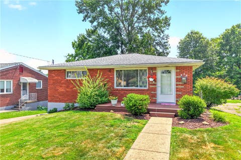 Photo of 304 Duncan Station Rd, Mckeesport, PA 15135 (MLS # 1762780)