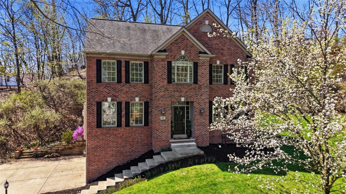131 Glen Ln