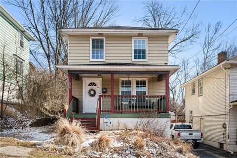 Photo of 538 Holmes Ave, Baden, PA 15005 (MLS # 1741397)