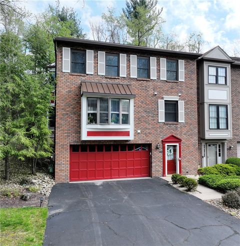 Photo of 136 Glenwood Dr, Monroeville, PA 15146 (MLS # 1750460)