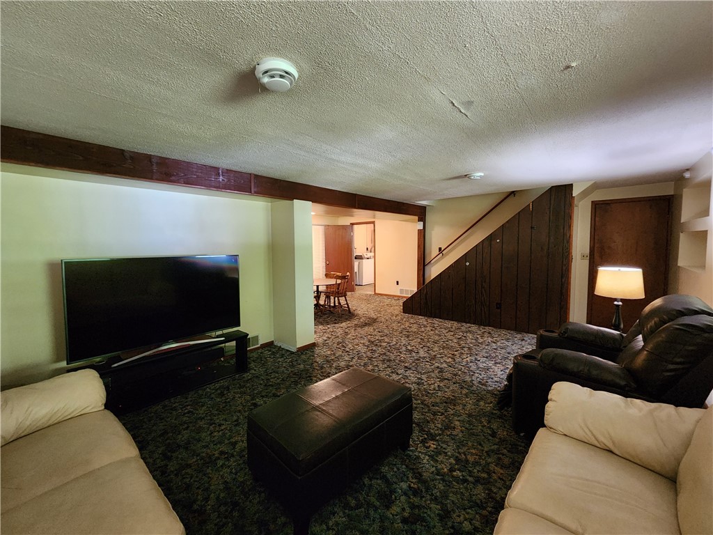 Coolspring Twp, Pennsylvania 16137, United States, 3 Bedrooms Bedrooms, ,2 BathroomsBathrooms,Residential,Contingent,53349