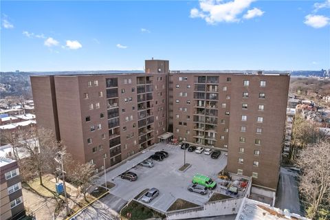Photo of 5600 Munhall Rd #203, Pittsburgh, PA 15217 (MLS # 1745754)