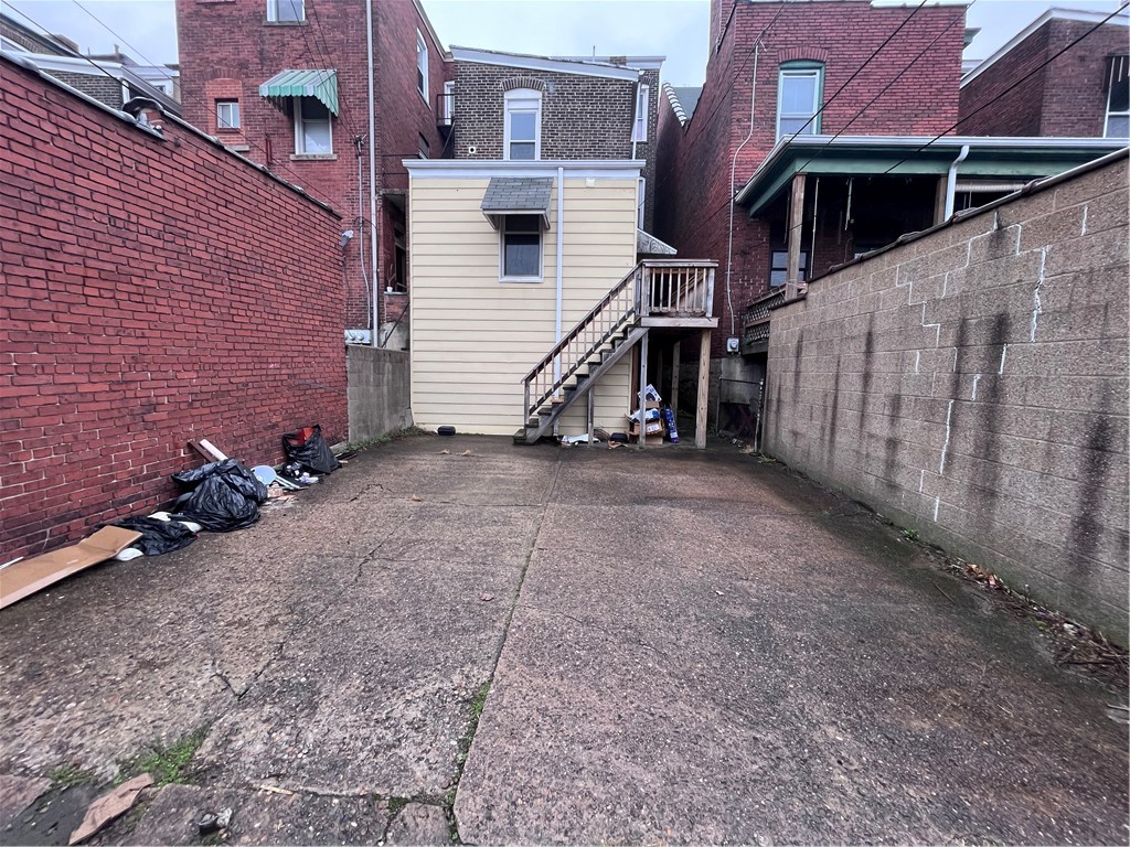 Bloomfield, Pennsylvania 15224, United States, 2 Bedrooms Bedrooms, ,2 BathroomsBathrooms,Residential,Active,154890