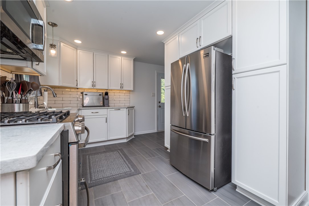 1570 Lucille Dr Dr, Bethel Park, Pennsylvania image 13