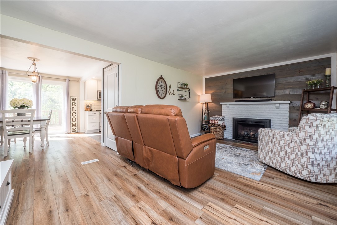 1570 Lucille Dr Dr, Bethel Park, Pennsylvania image 6