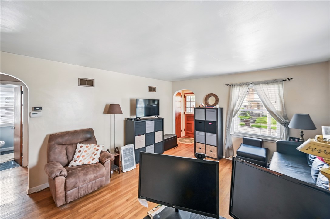 1333 Griswold St St, Sharon, Pennsylvania image 5