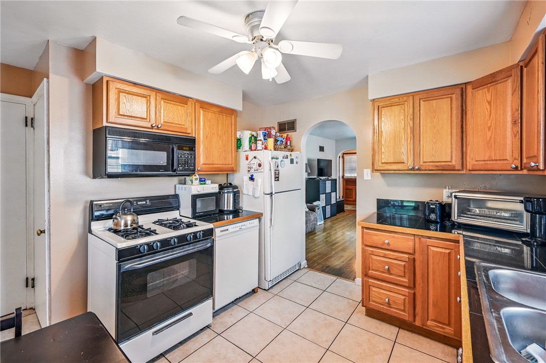 1333 Griswold St St, Sharon, Pennsylvania image 7