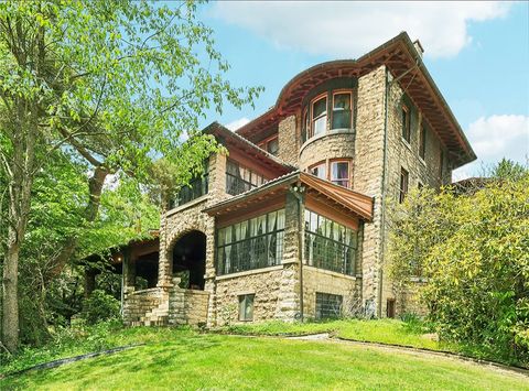 221 E Moody Ave New Castle/2nd PA 16101