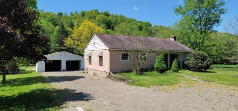 Photo for 1250 Upper Mateer Rd