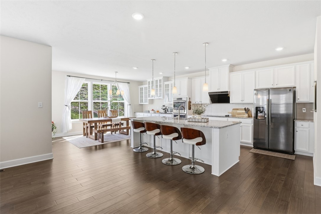 4454 Walnut Ridge Cir