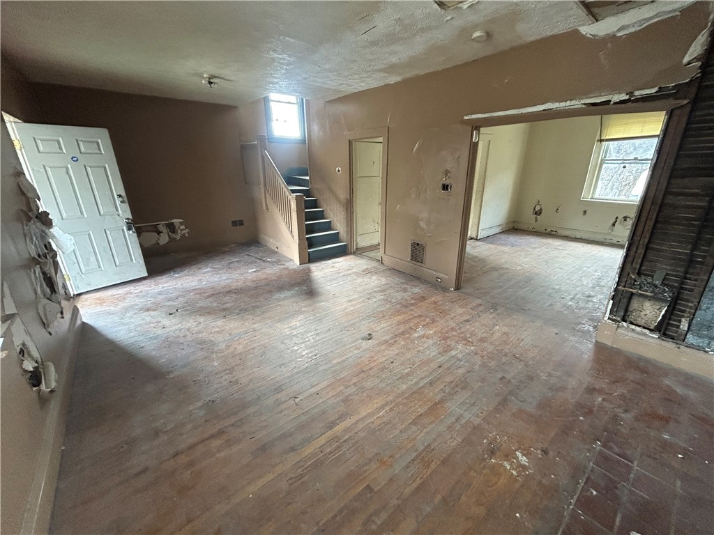 15 Cleveland Ave Ave, Uniontown, Pennsylvania image 4