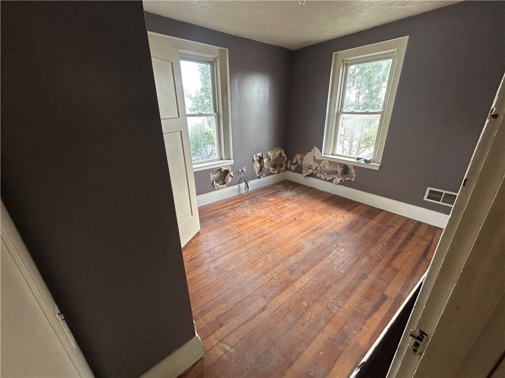 15 Cleveland Ave Ave, Uniontown, Pennsylvania image 8