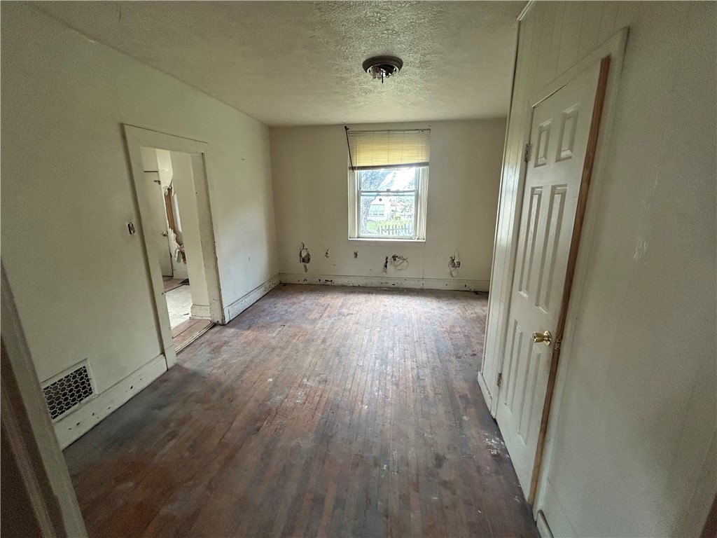 15 Cleveland Ave Ave, Uniontown, Pennsylvania image 5