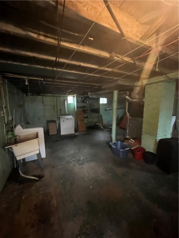 1334 Leeds Ave, Monessen, Pennsylvania image 12