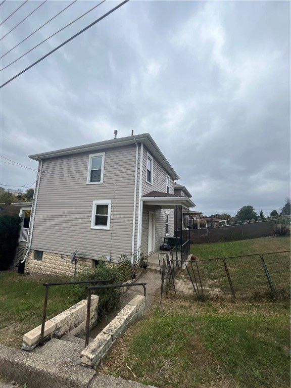 1334 Leeds Ave, Monessen, Pennsylvania image 2