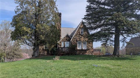 Photo for 324 Sunset Drive