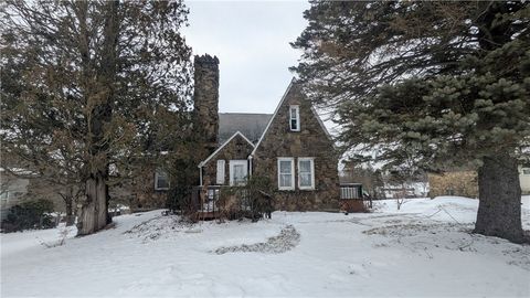 324 Sunset Drive Center Twp PA 16001