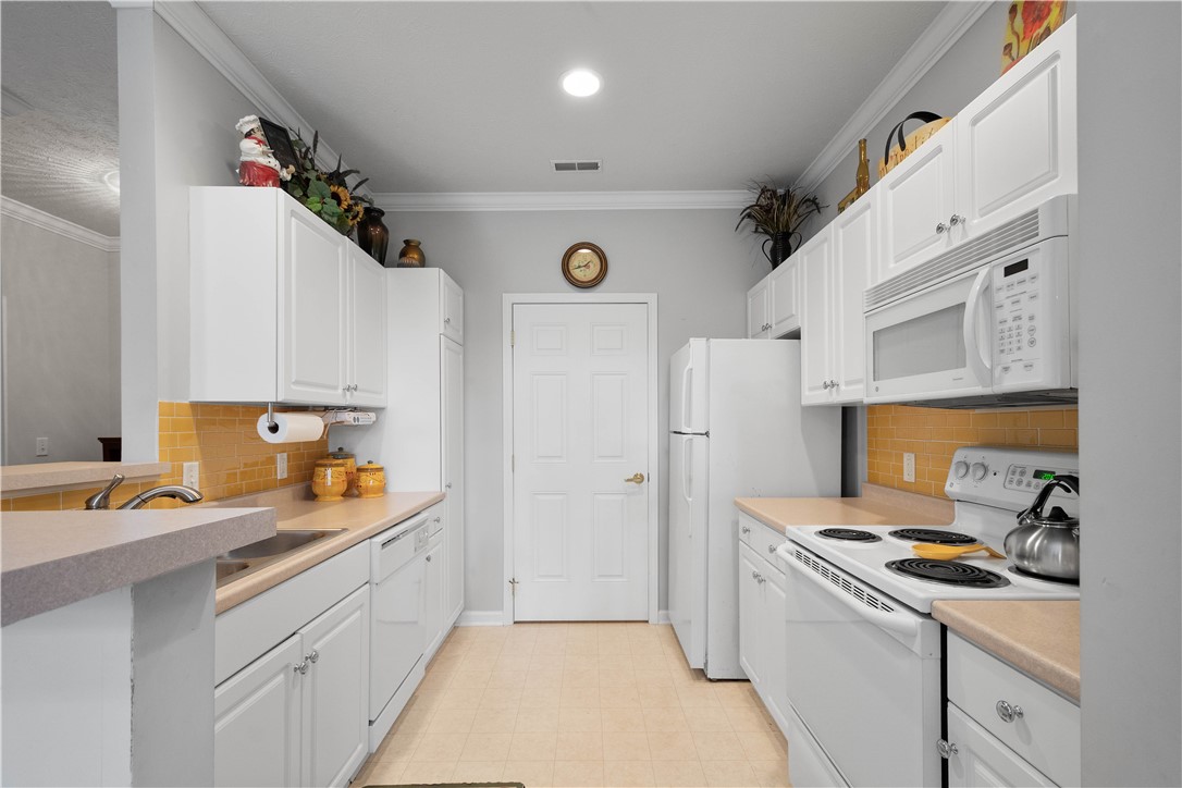 Ohio Twp, Pennsylvania 15143, United States, 2 Bedrooms Bedrooms, ,2 BathroomsBathrooms,Residential,Active,213972