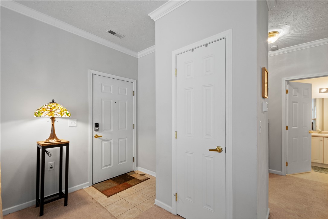 Ohio Twp, Pennsylvania 15143, United States, 2 Bedrooms Bedrooms, ,2 BathroomsBathrooms,Residential,Active,213972