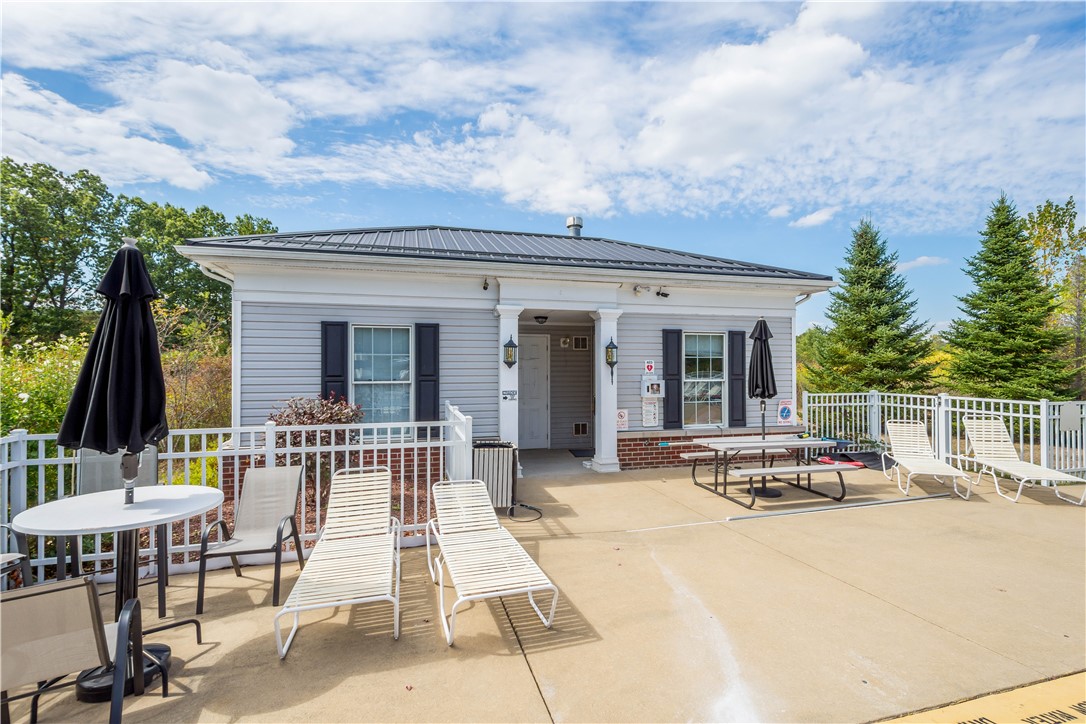 Ohio Twp, Pennsylvania 15143, United States, 2 Bedrooms Bedrooms, ,2 BathroomsBathrooms,Residential,Active,213972