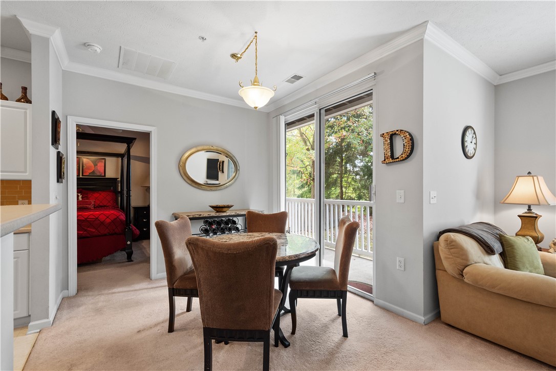 Ohio Twp, Pennsylvania 15143, United States, 2 Bedrooms Bedrooms, ,2 BathroomsBathrooms,Residential,Active,213972