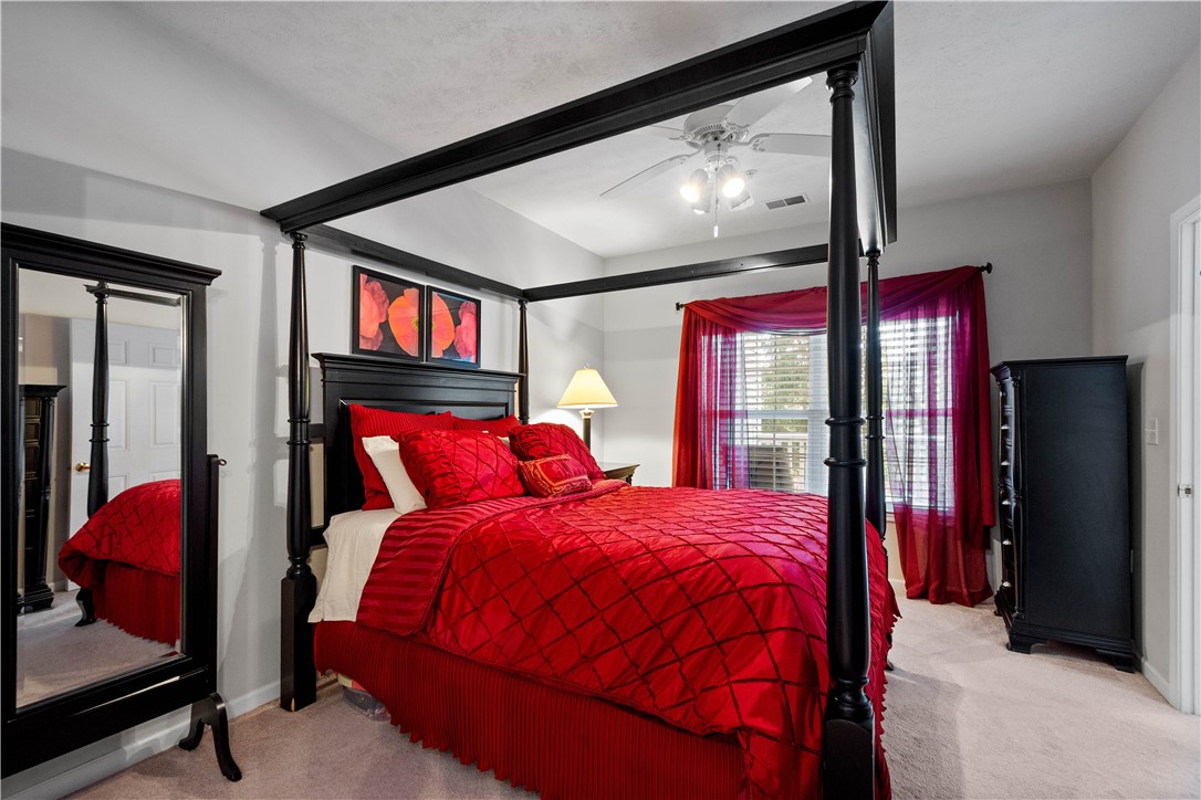 Ohio Twp, Pennsylvania 15143, United States, 2 Bedrooms Bedrooms, ,2 BathroomsBathrooms,Residential,Active,213972