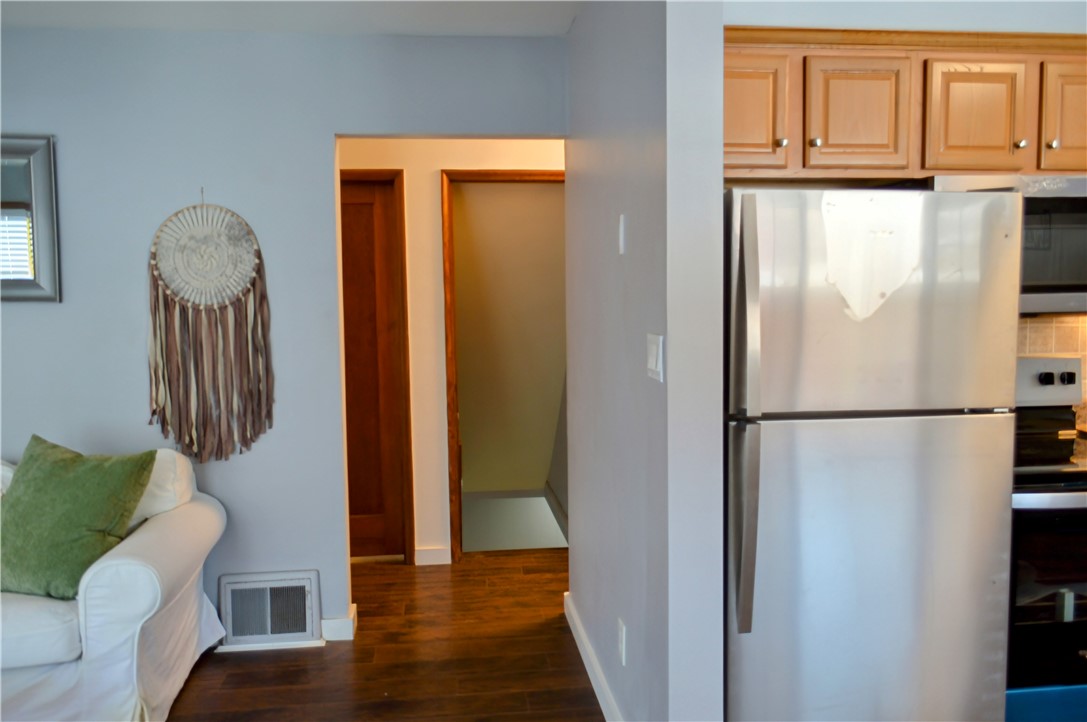 Wilkins Twp, Pennsylvania 15235, United States, 3 Bedrooms Bedrooms, ,2 BathroomsBathrooms,Residential,Contingent,78511