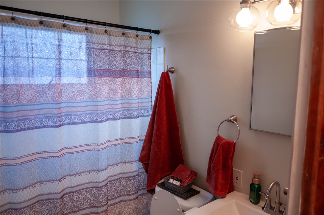 Wilkins Twp, Pennsylvania 15235, United States, 3 Bedrooms Bedrooms, ,2 BathroomsBathrooms,Residential,Contingent,78511