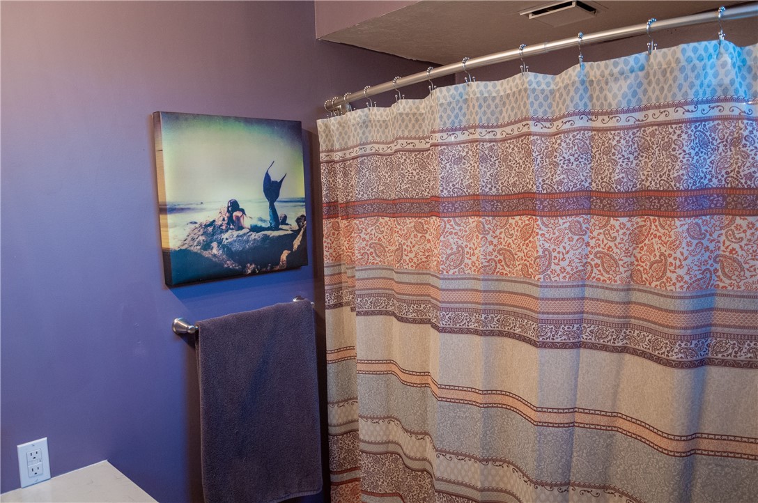 Wilkins Twp, Pennsylvania 15235, United States, 3 Bedrooms Bedrooms, ,2 BathroomsBathrooms,Residential,Contingent,78511