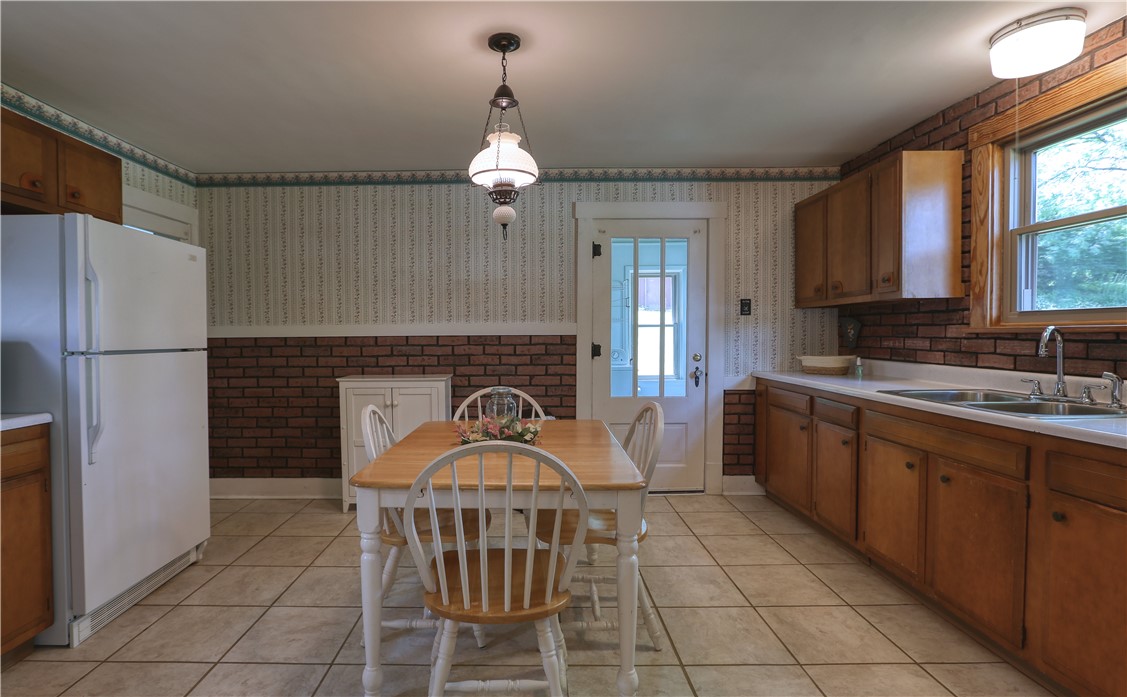 Chippewa Twp, Pennsylvania 15010, United States, 3 Bedrooms Bedrooms, ,1 BathroomBathrooms,Residential,Active,159165