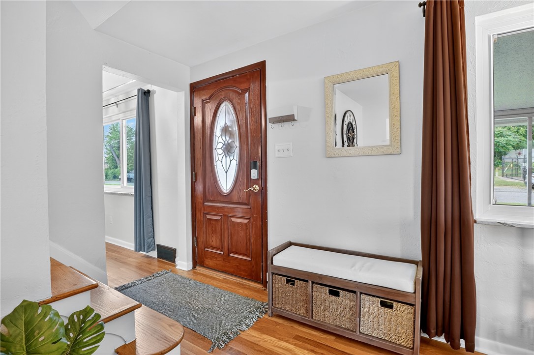 Brookline, Pennsylvania 15226, United States, 2 Bedrooms Bedrooms, ,3 BathroomsBathrooms,Residential,Contingent,163478