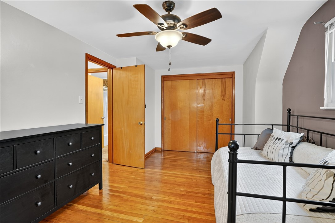 Brookline, Pennsylvania 15226, United States, 2 Bedrooms Bedrooms, ,3 BathroomsBathrooms,Residential,Contingent,163478