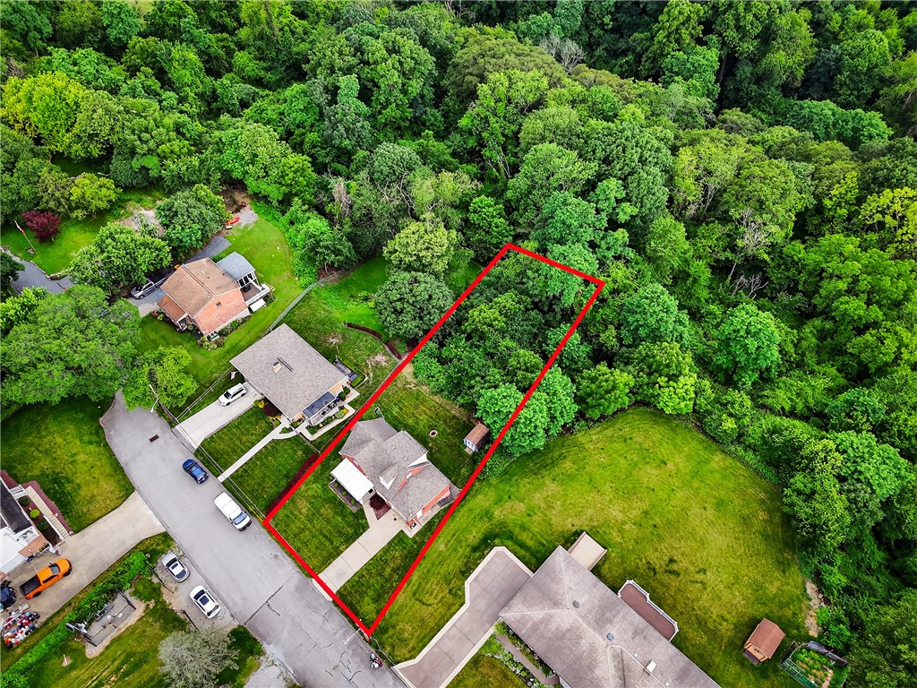 Brookline, Pennsylvania 15226, United States, 2 Bedrooms Bedrooms, ,3 BathroomsBathrooms,Residential,Contingent,163478