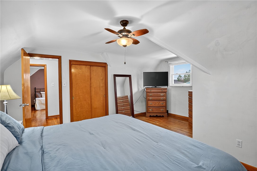 Brookline, Pennsylvania 15226, United States, 2 Bedrooms Bedrooms, ,3 BathroomsBathrooms,Residential,Contingent,163478