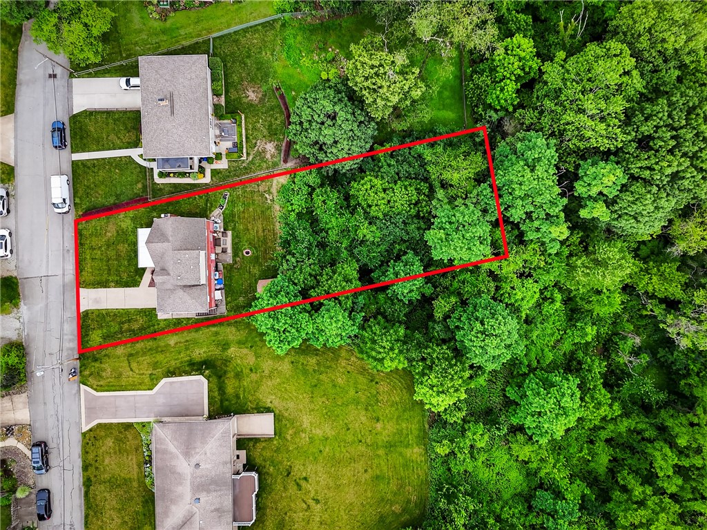 Brookline, Pennsylvania 15226, United States, 2 Bedrooms Bedrooms, ,3 BathroomsBathrooms,Residential,Contingent,163478