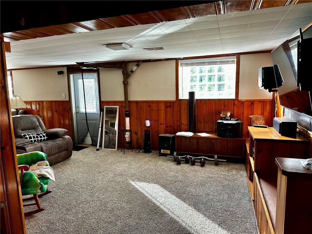 Brookline, Pennsylvania 15226, United States, 2 Bedrooms Bedrooms, ,3 BathroomsBathrooms,Residential,Contingent,163478