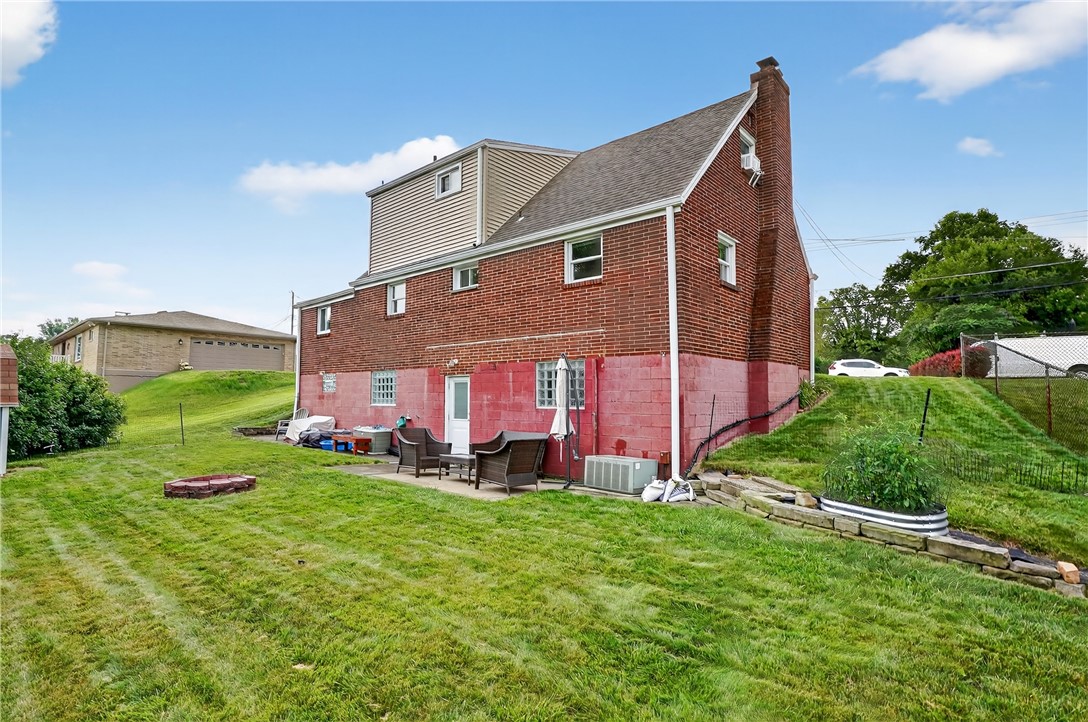 Brookline, Pennsylvania 15226, United States, 2 Bedrooms Bedrooms, ,3 BathroomsBathrooms,Residential,Contingent,163478